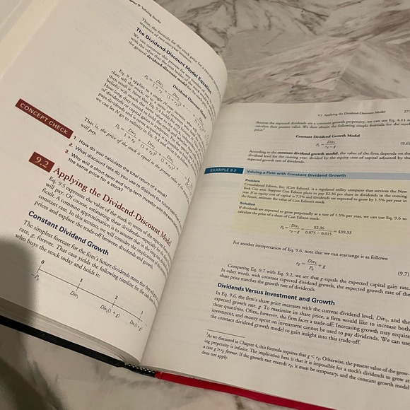 Book , Corporate Finance the core , Third Edition , Berk DeMarzo - Picture 5 of 7